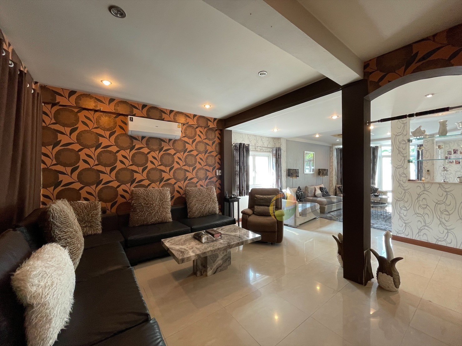 For sale 2 storey detached house, Phakamas Village, Sukhumvit 71, Soi Pridi Banomyong, Pattanakarn Road, Intersection 8 image