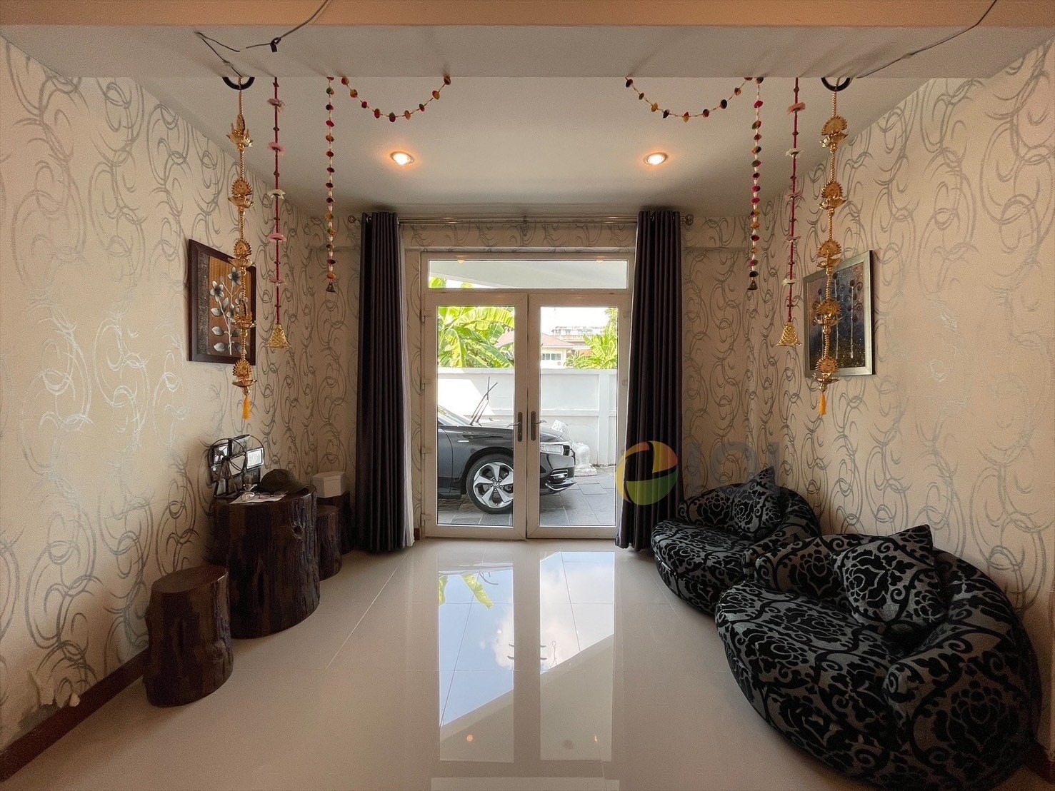 For sale 2 storey detached house, Phakamas Village, Sukhumvit 71, Soi Pridi Banomyong, Pattanakarn Road, Intersection 8 image