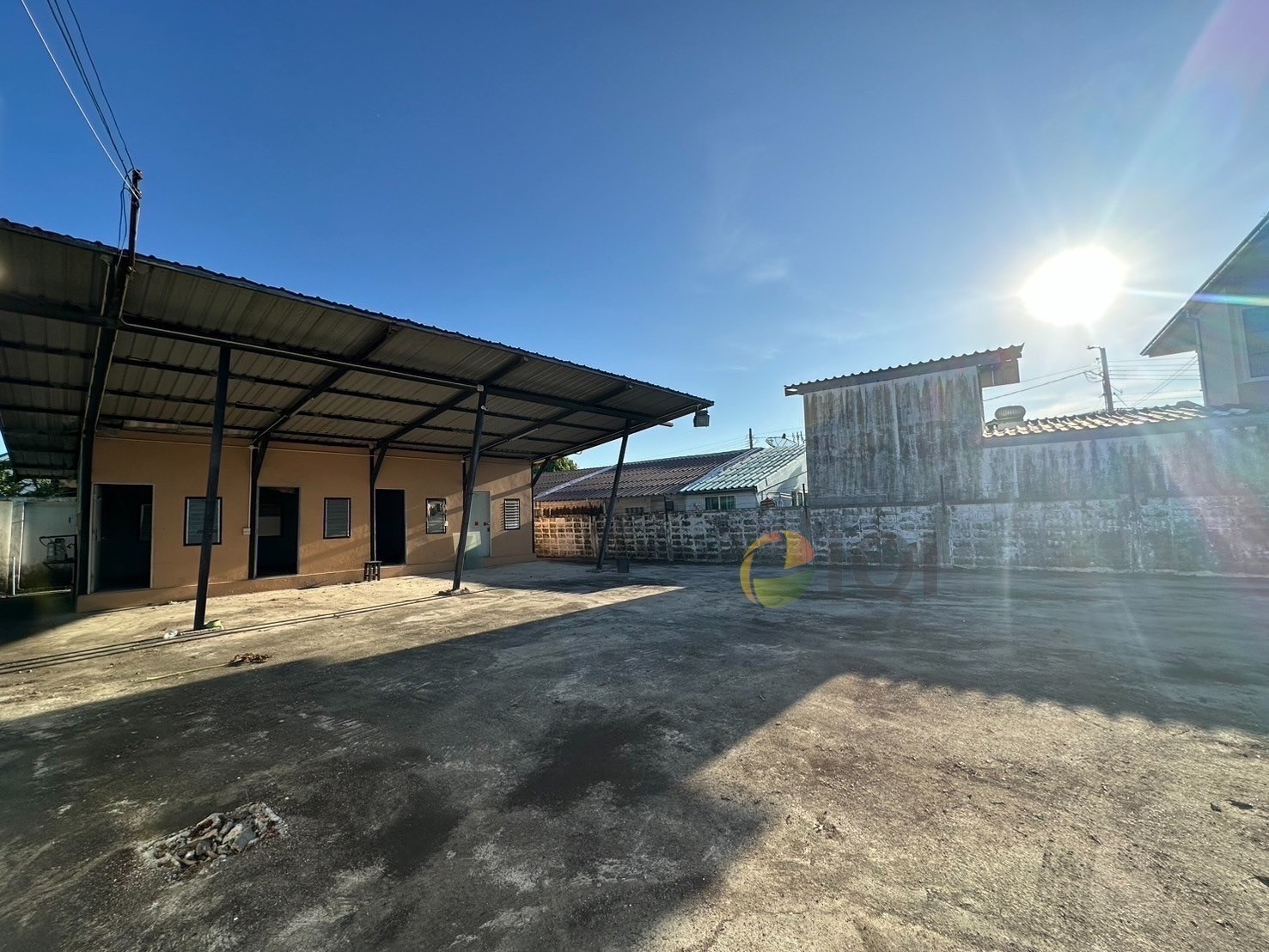 For sale 2 plots of vacant land with title deeds in the Pla Thong Village, Srinakarin, next to the MRT Yellow Line (Sri Dan Station) image