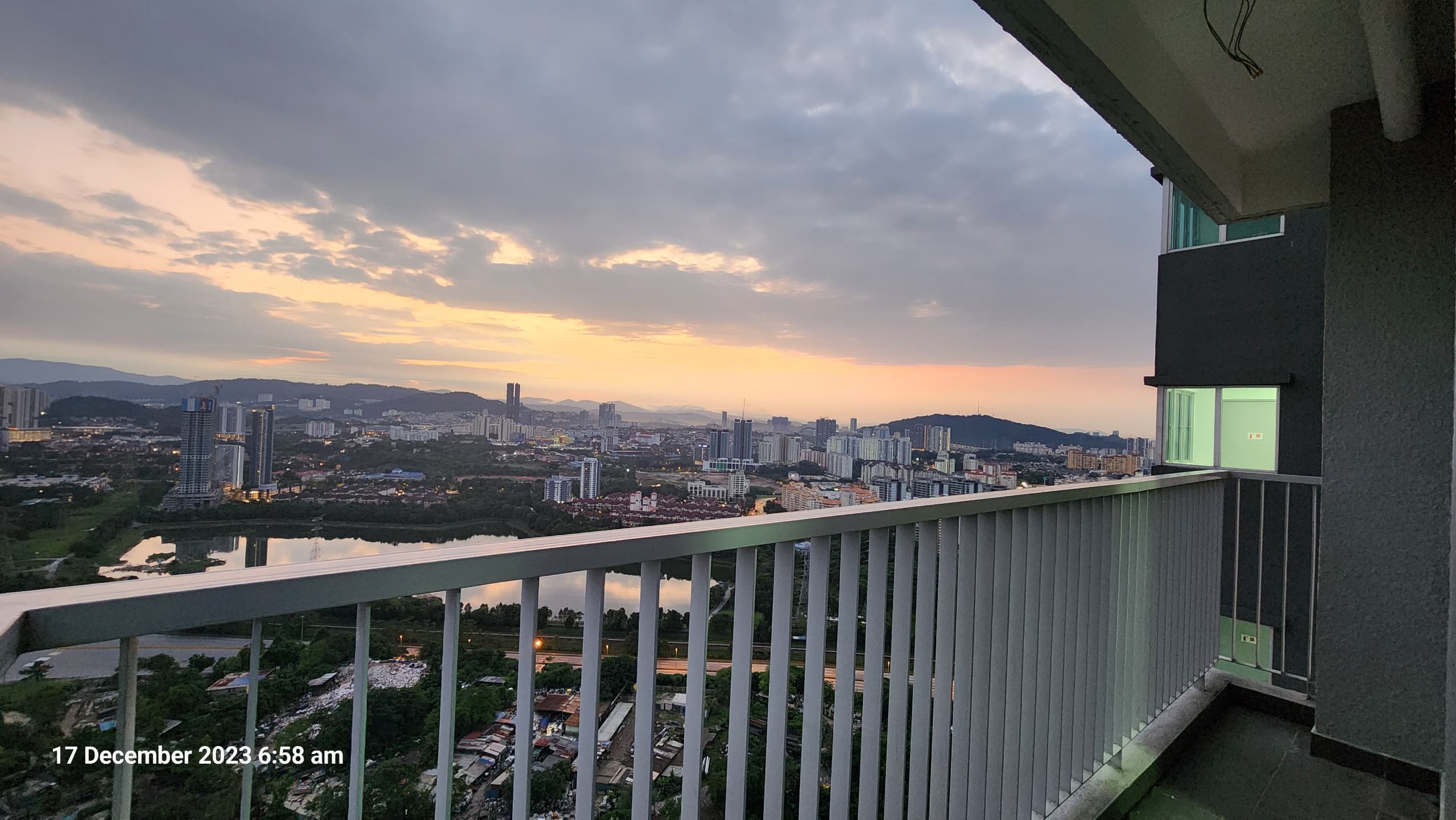 Razak City Residences image