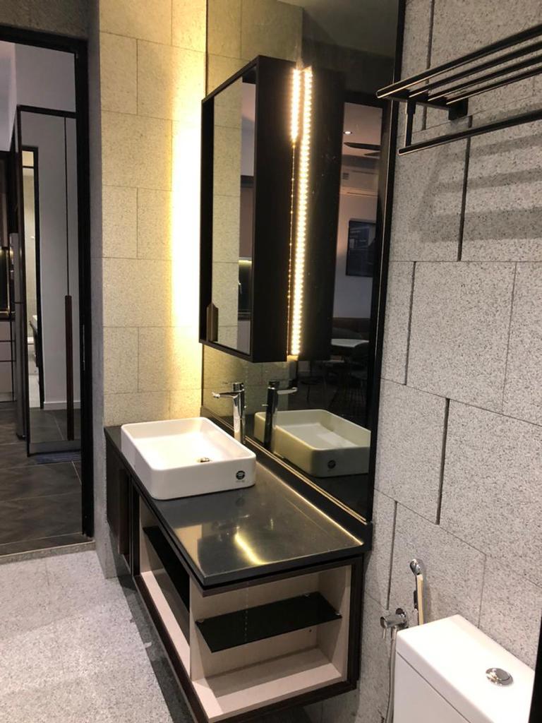 Scarletz Suites image