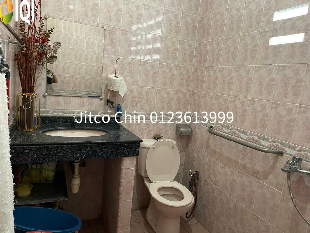 Bandar Puchong Jaya Freehold Corner Big 2 sty terrace house with extra land for Sale image