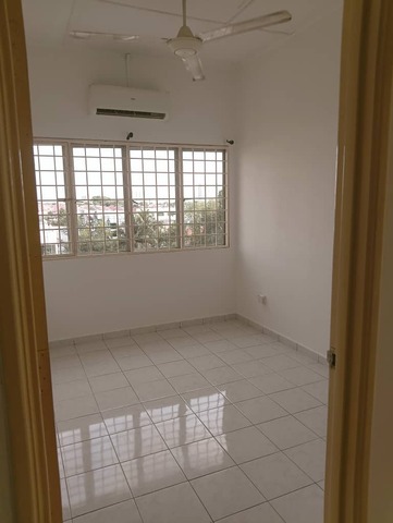 Sri Cassia image