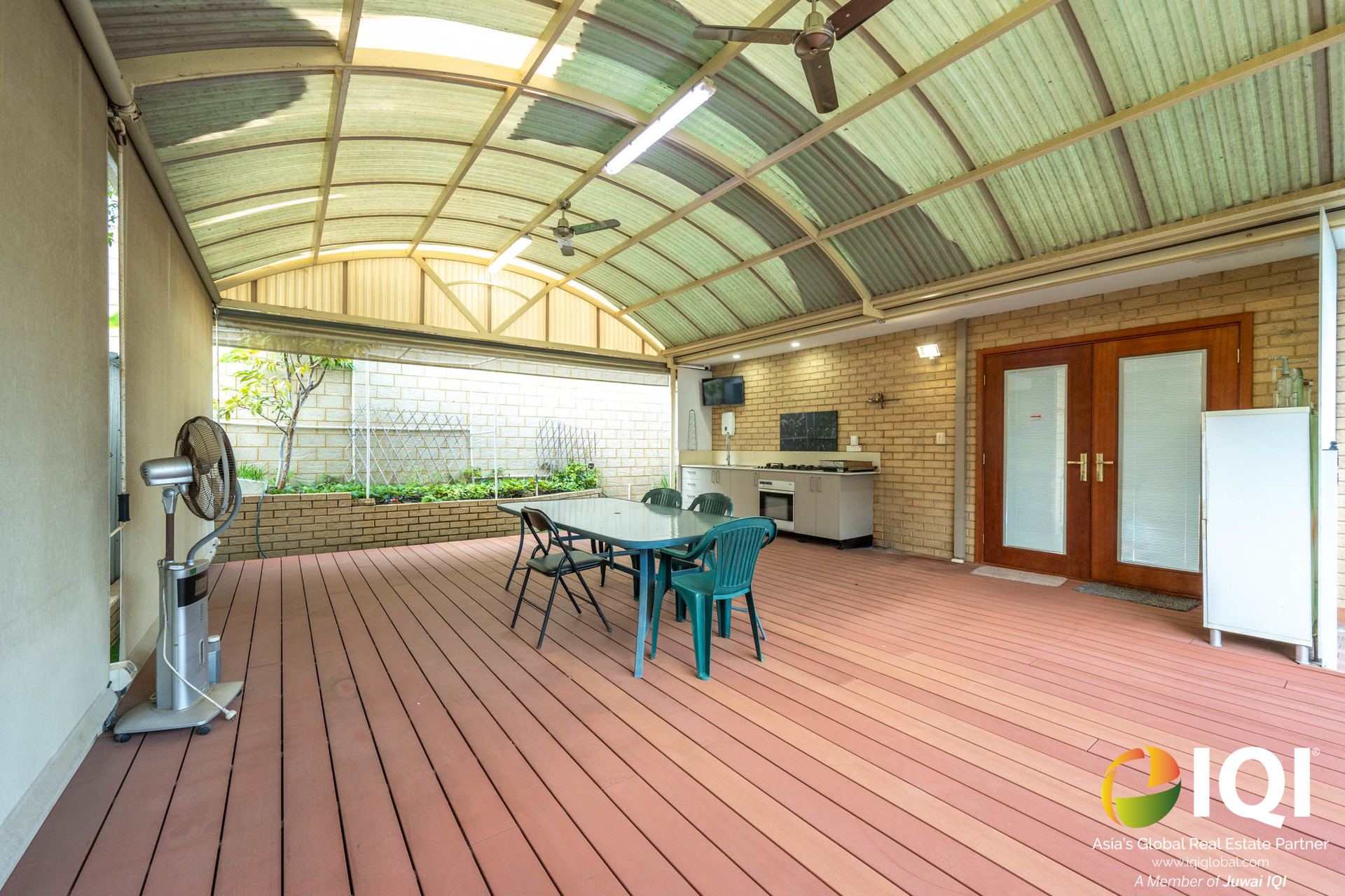 Timeless Grandeur with City Views – 104 Angove Street, North Perth image