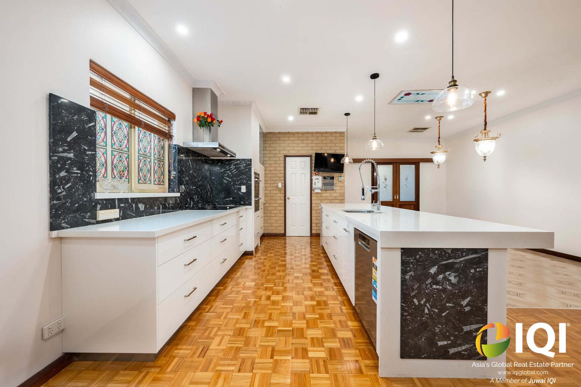 Timeless Grandeur with City Views – 104 Angove Street, North Perth image