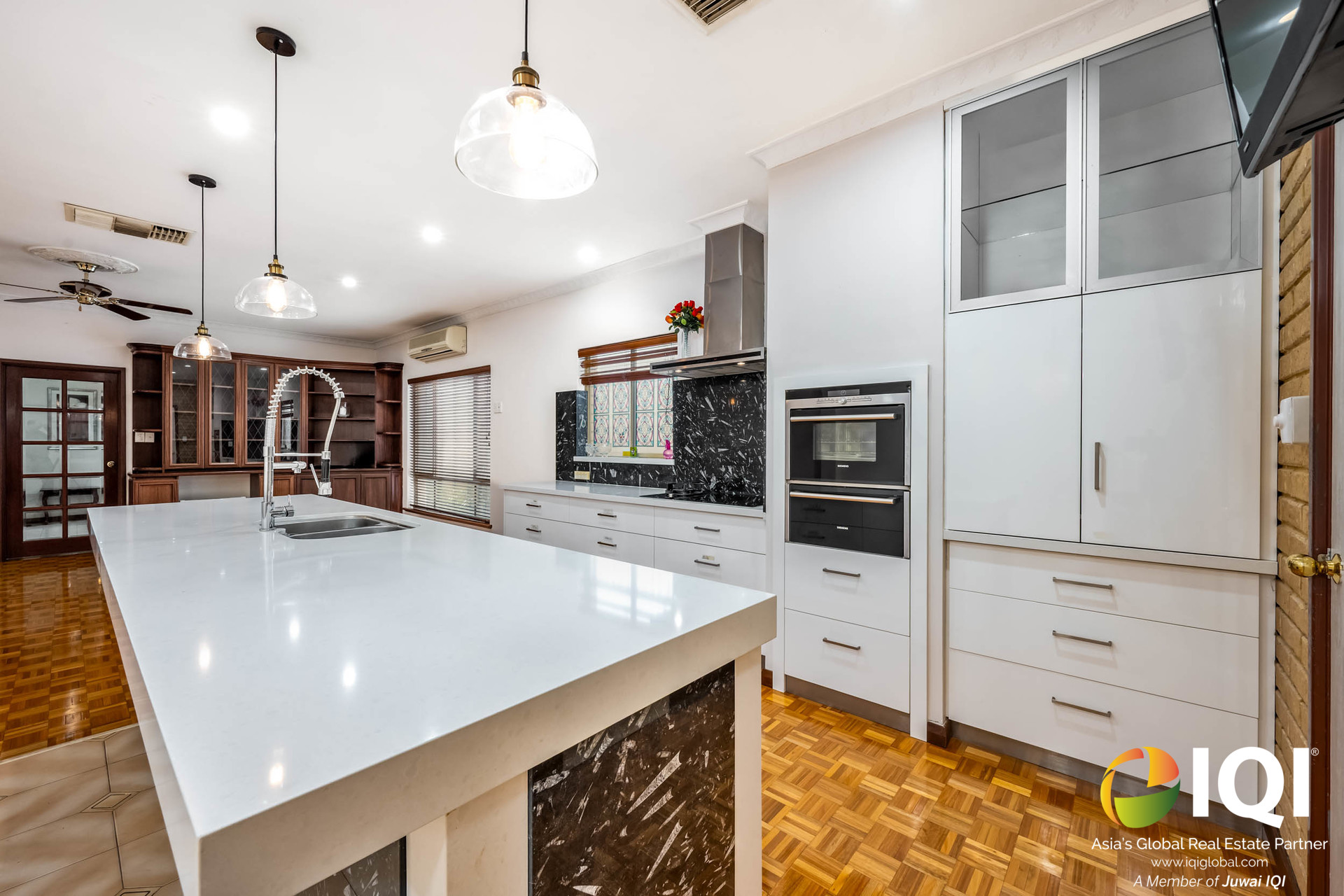 Timeless Grandeur with City Views – 104 Angove Street, North Perth image