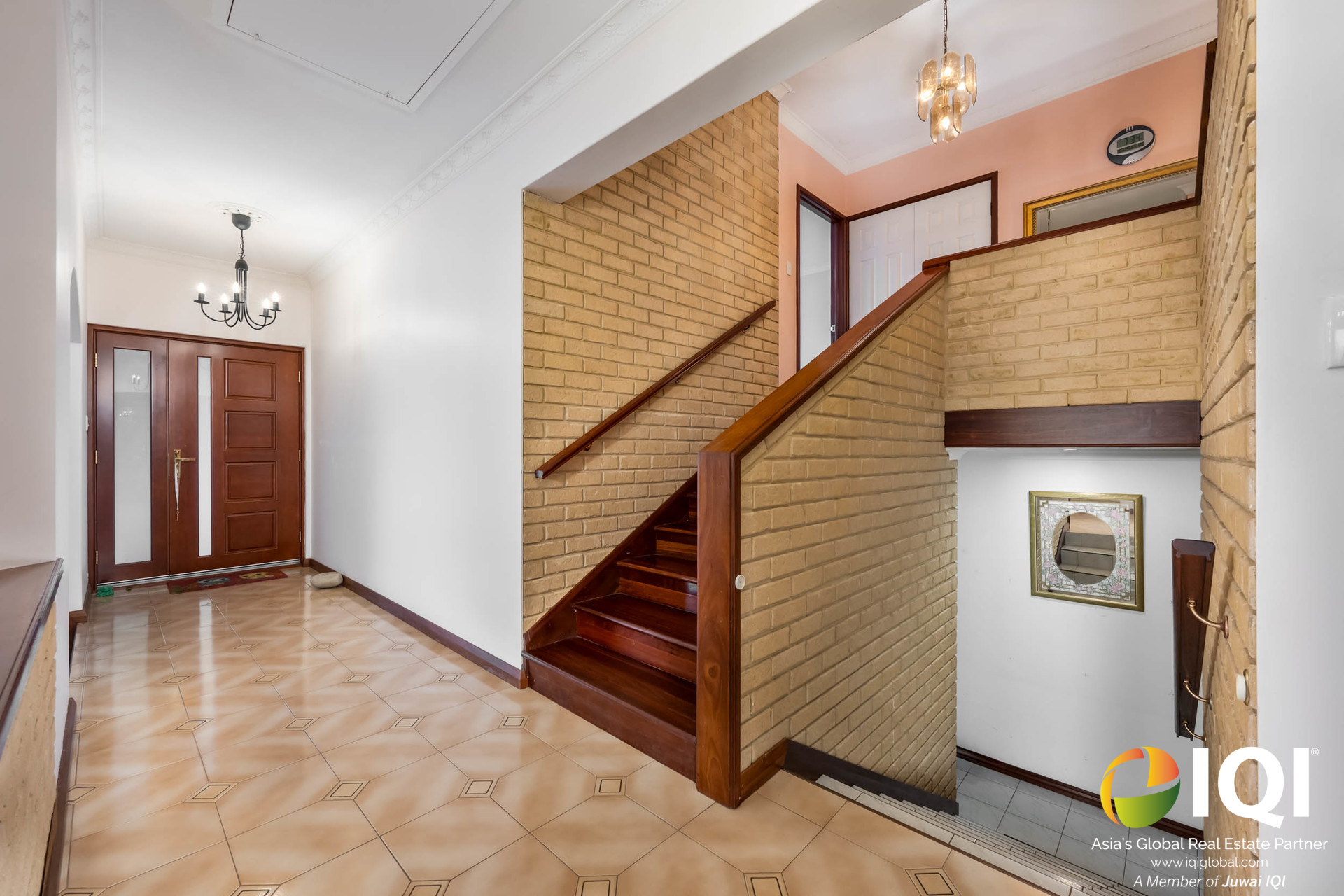 Timeless Grandeur with City Views – 104 Angove Street, North Perth image