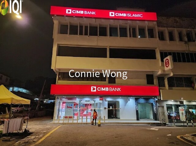 Taman Connaught image