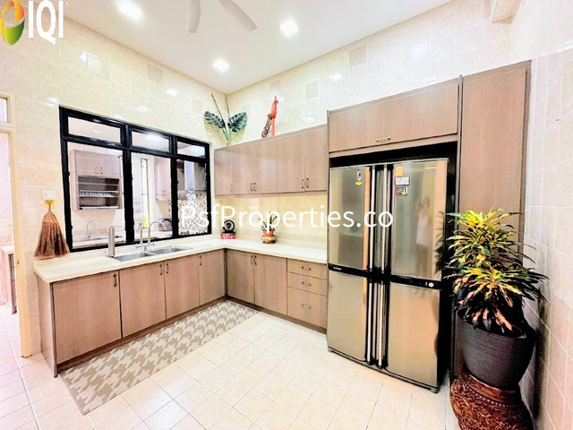 Bukit Jelutong image