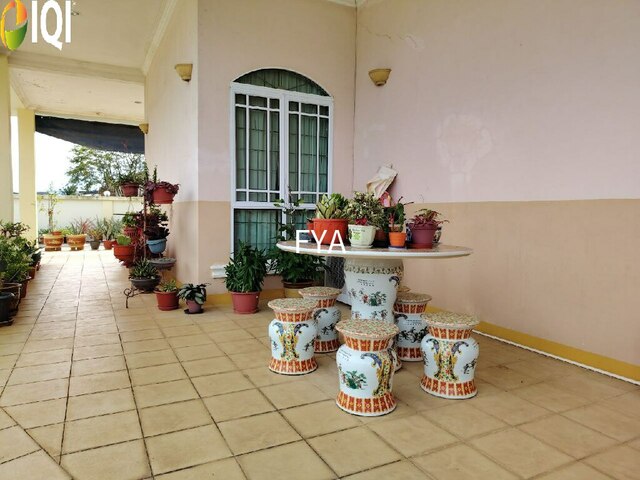 SUPERSIZED 2.5 Storey Semi Detached House image