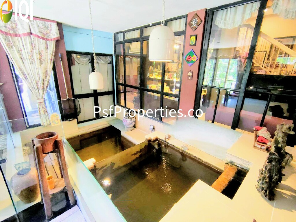 Bukit Jelutong image