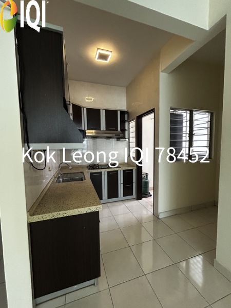  Casa Tiara, Subang Jaya Corner Unit, 3R, 2B For Sale