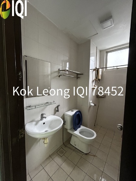  Casa Tiara, Subang Jaya Corner Unit, 3R, 2B For Sale