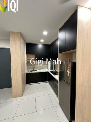 Emerald 9 Condominium image