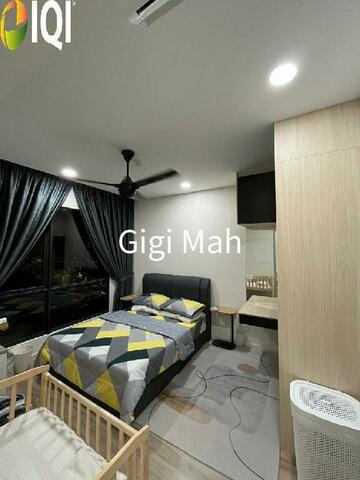 Emerald 9 Condominium image