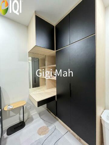 Emerald 9 Condominium image