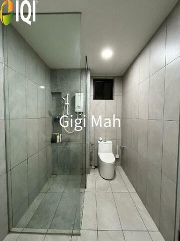 Emerald 9 Condominium image