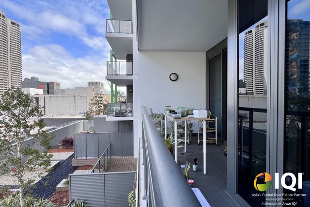 Prime Inner-City Lifestyle with Resort-Style Living image