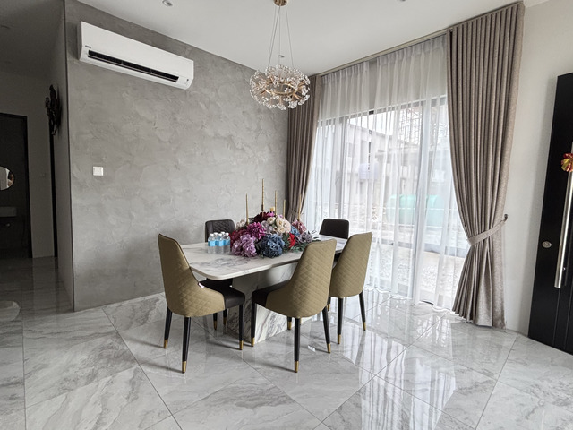 Corner unit townhouse at Melrose Residence, Riveria, Kuching-Samarahan Expressway for sale image