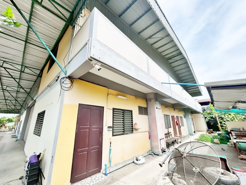 Land with Buildings Samut Sakhon image