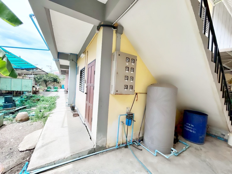 Land with Buildings Samut Sakhon image