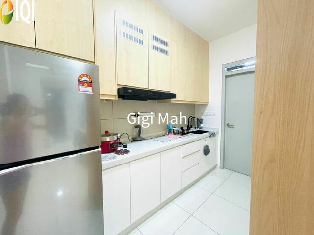 Emerald 9 Condominium image