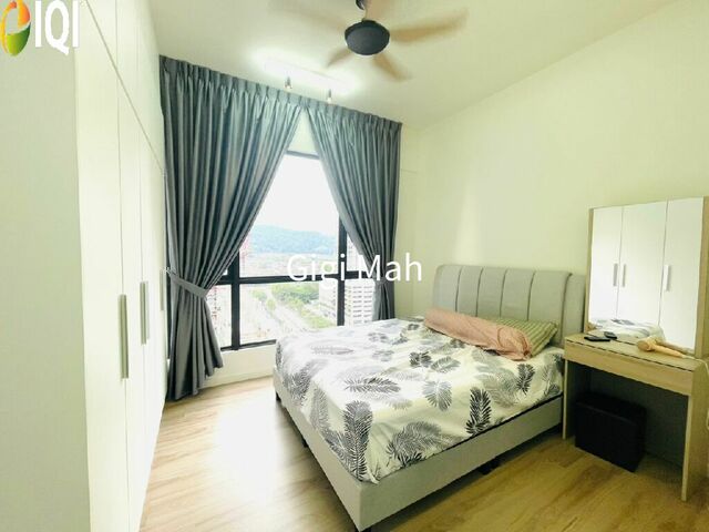 Emerald 9 Condominium image