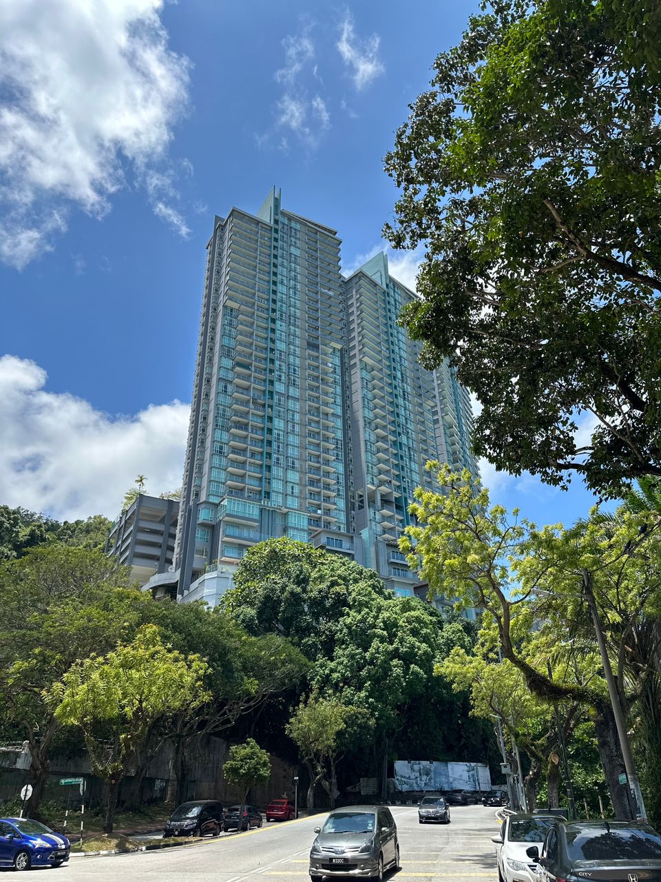 10 Island Resort image