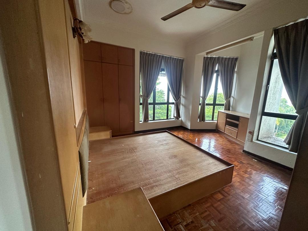 Bayshore Apartment image