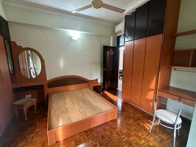 Bayshore Apartment image