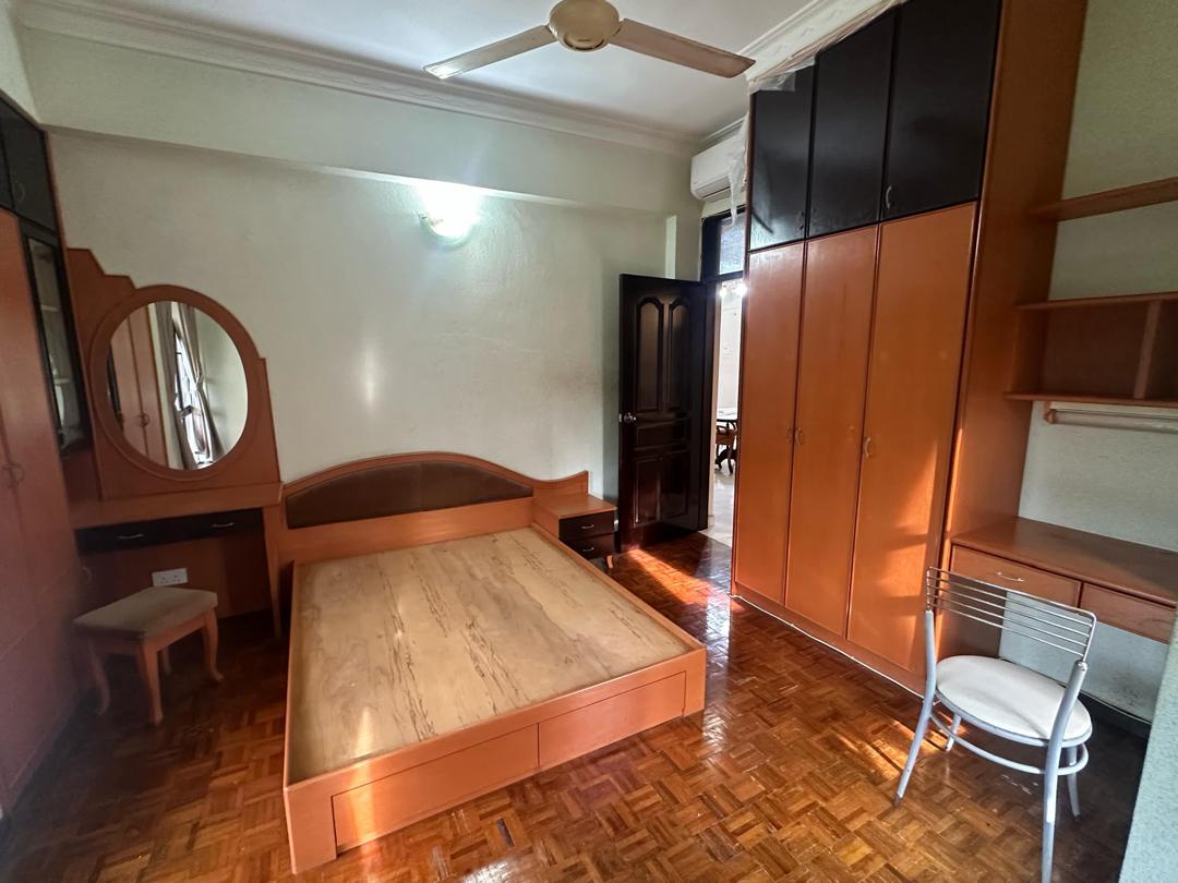 Bayshore Apartment image