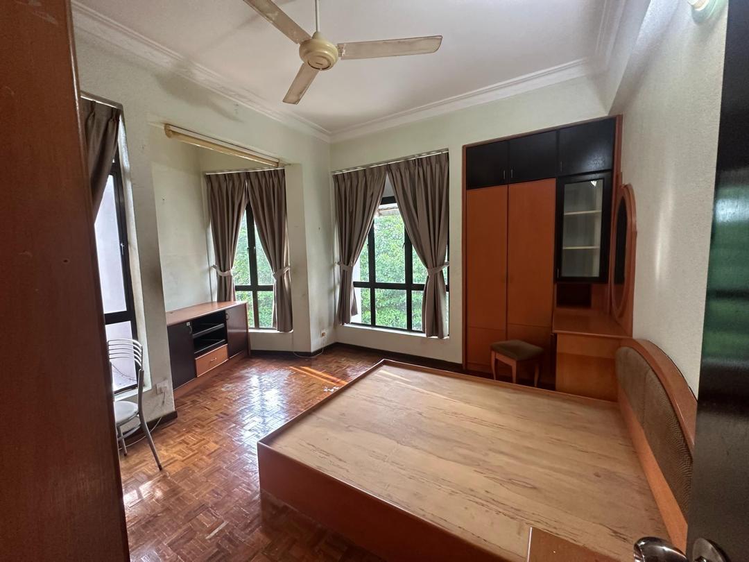 Bayshore Apartment image