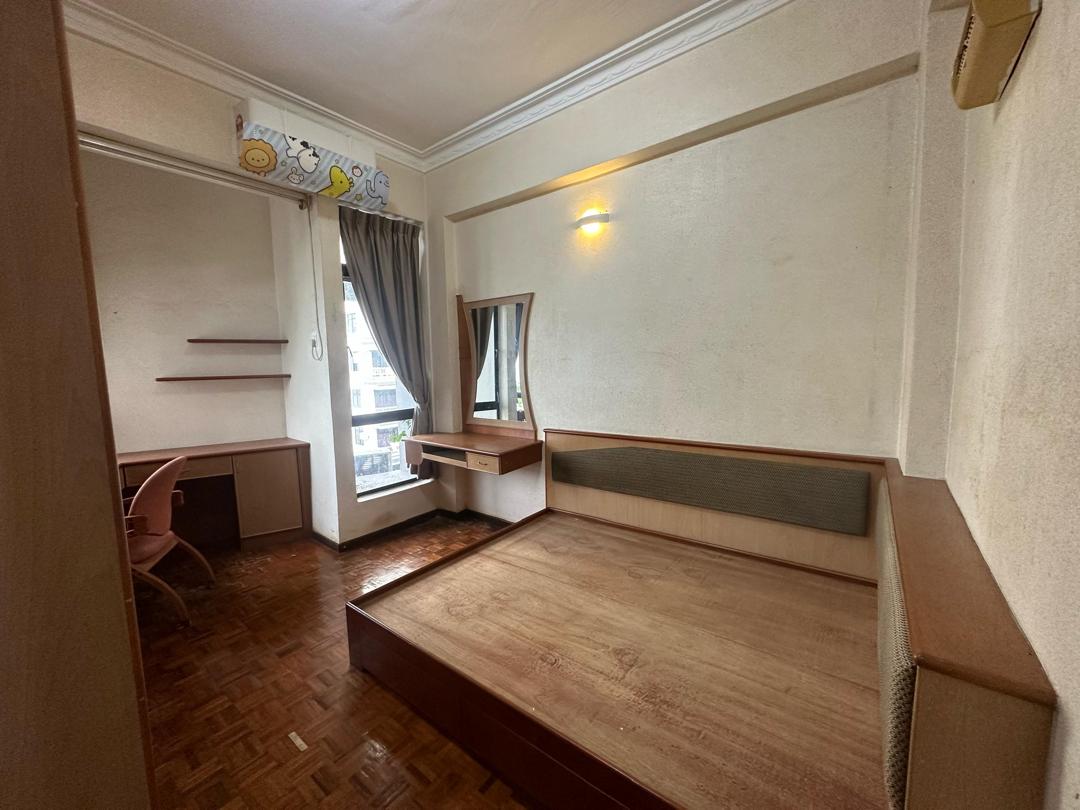 Bayshore Apartment image