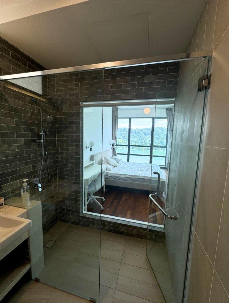 Queens Residences @ Queens Waterfront image