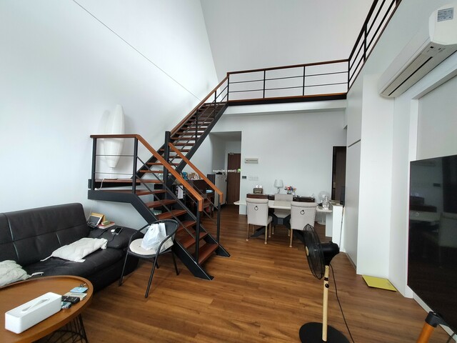 Toorak Park Condominium Duplex Top floor Corner for sale image