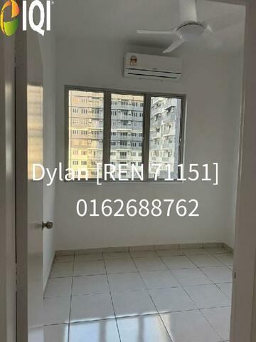 Seri Topaz Apartment image