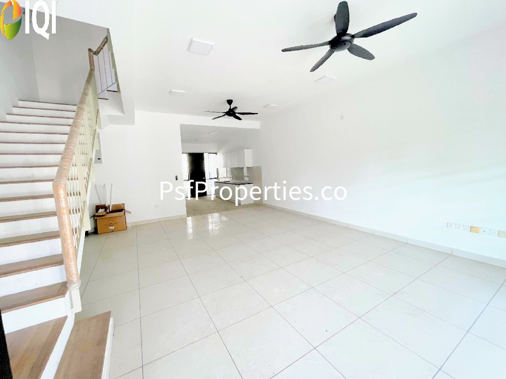 Elmina Valley 2 image