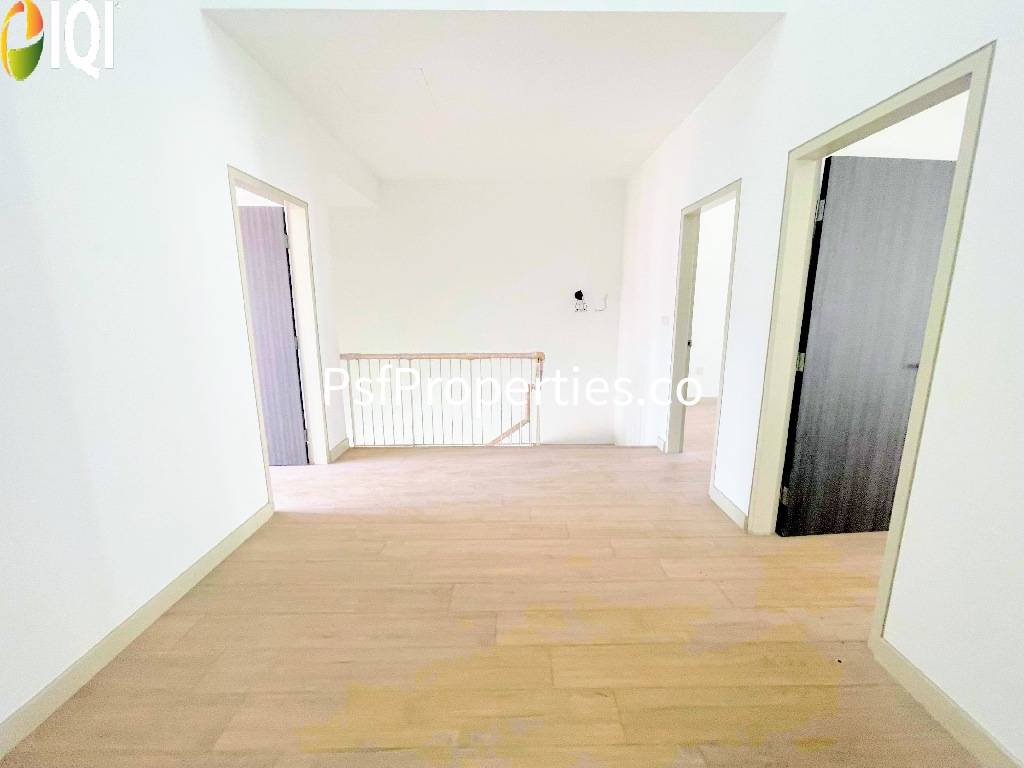 Elmina Valley 2 image