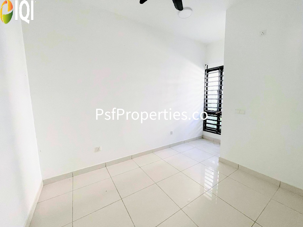 Elmina Valley 2 image