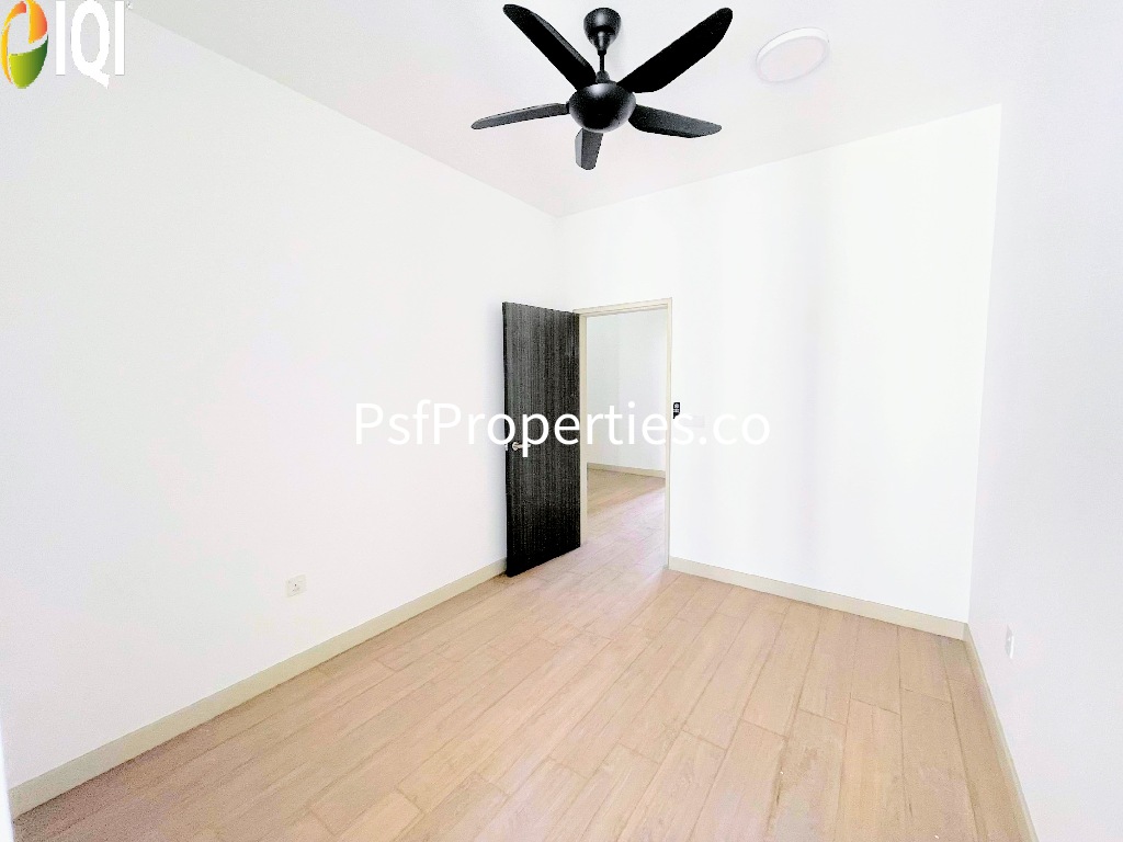 Elmina Valley 2 image