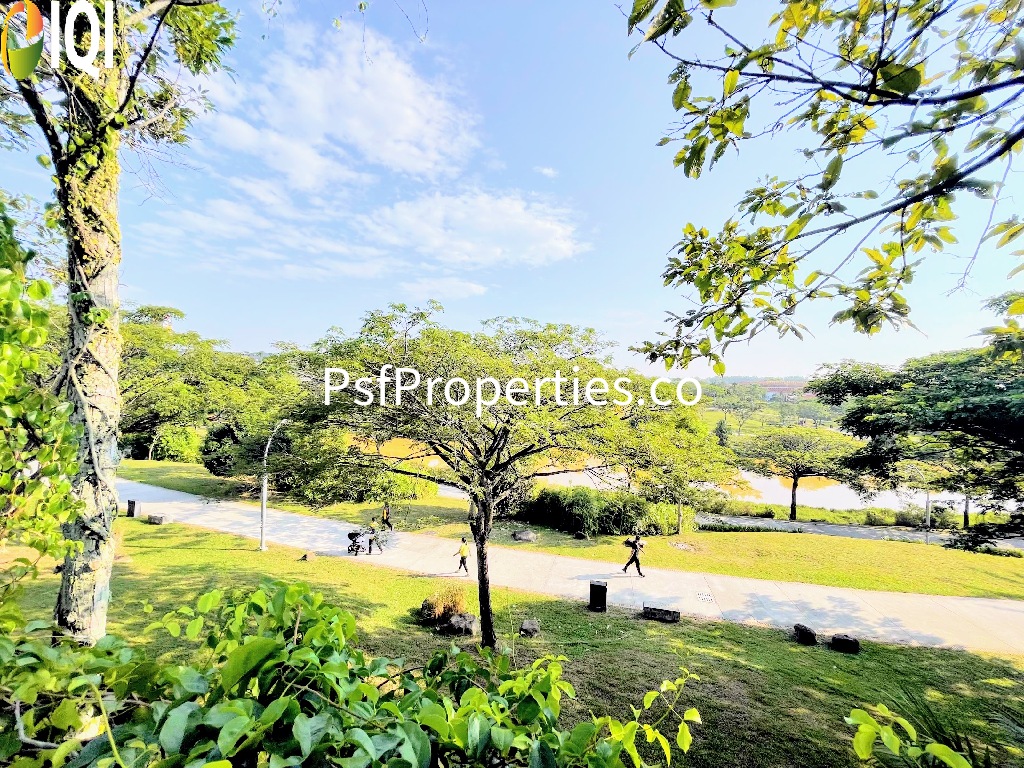 Elmina Valley 2 image