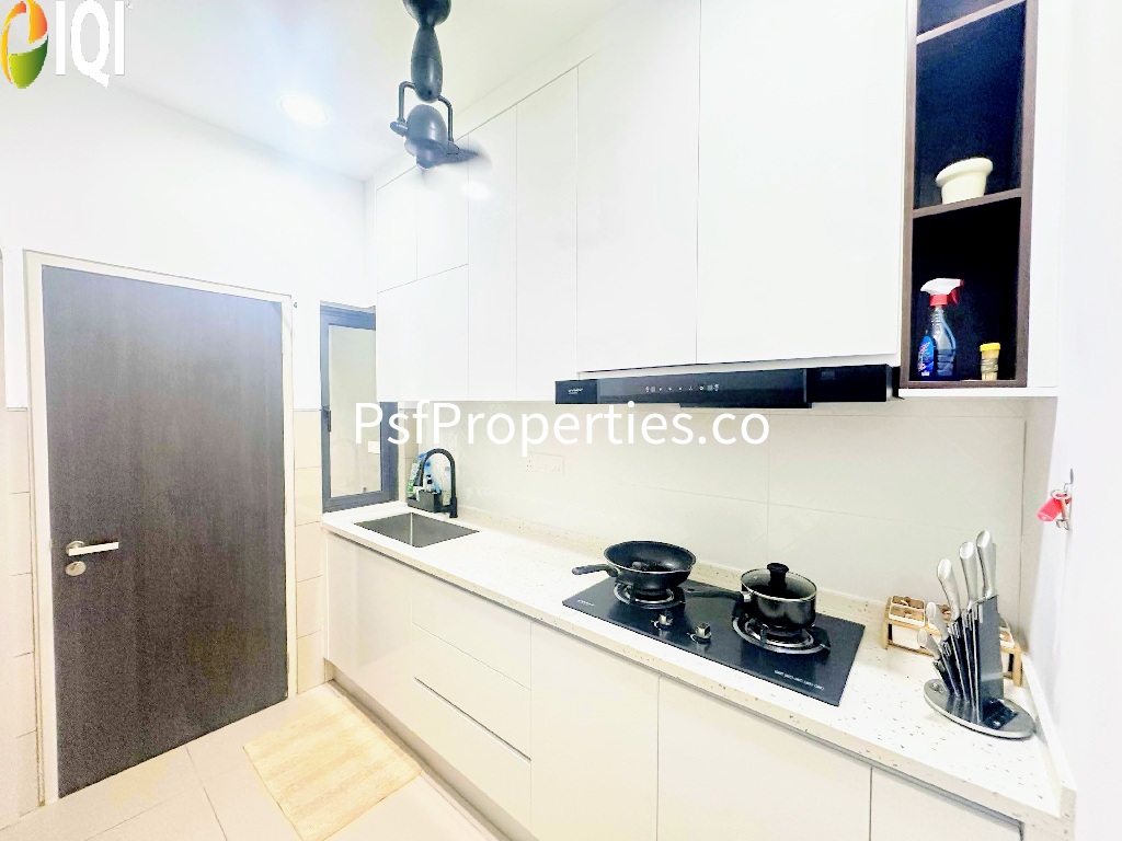 Elmina Green 4 image