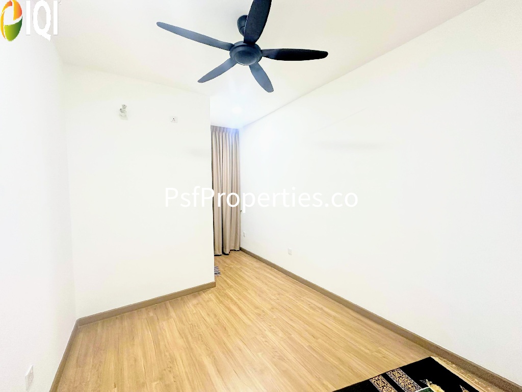 Elmina Green 4 image