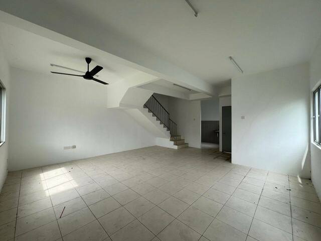 Brand New Intermediate Corner Meru Perdana Scientex Idaman Chepor Chemor Suria Halaman Impian image