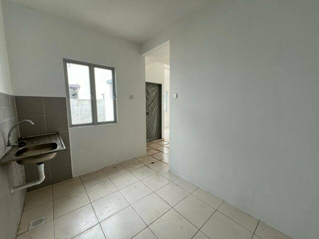 Brand New Intermediate Corner Meru Perdana Scientex Idaman Chepor Chemor Suria Halaman Impian image