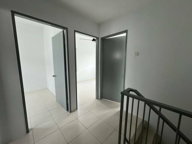 Brand New Intermediate Corner Meru Perdana Scientex Idaman Chepor Chemor Suria Halaman Impian image