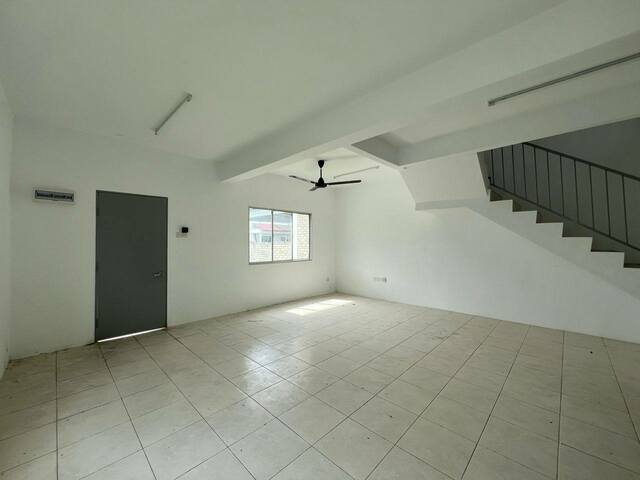 Brand New Intermediate Corner Meru Perdana Scientex Idaman Chepor Chemor Suria Halaman Impian image