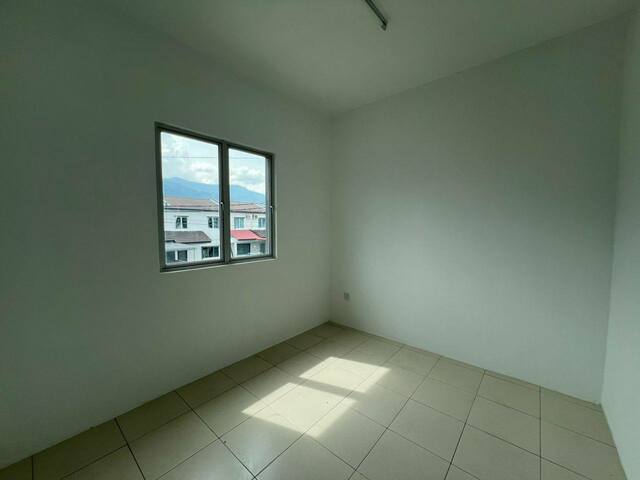 Brand New Intermediate Corner Meru Perdana Scientex Idaman Chepor Chemor Suria Halaman Impian image