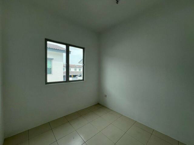 Brand New Intermediate Corner Meru Perdana Scientex Idaman Chepor Chemor Suria Halaman Impian image