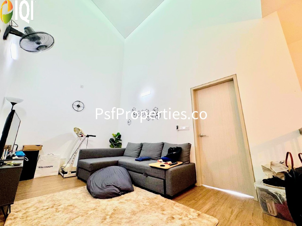 Elmina Valley 4 image